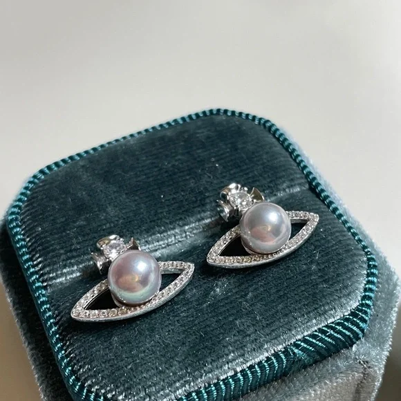 Vivienne Westwood Silver Earrings with Pearls - Picture 3 of 5